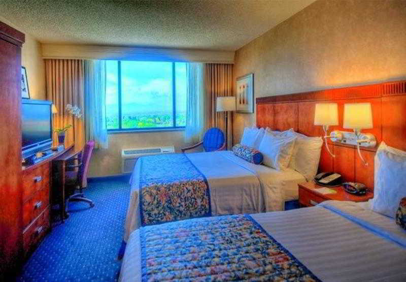 Courtyard By Marriott Denver Cherry Creek Экстерьер фото